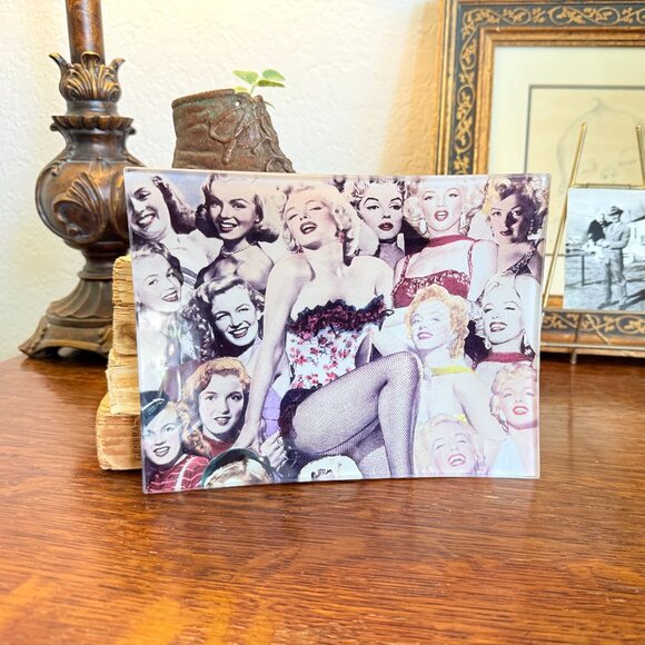 Marilyn Monroe Thick Glass Trinket Dish "Many Faces of Marilyn Monroe" - Picture 3 of 10